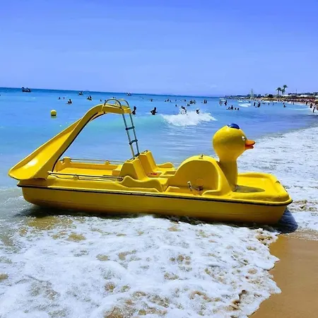 Hola Amigo's Playa Locos * Торевьиа